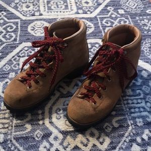 Vintage Vasque Hiking Boots